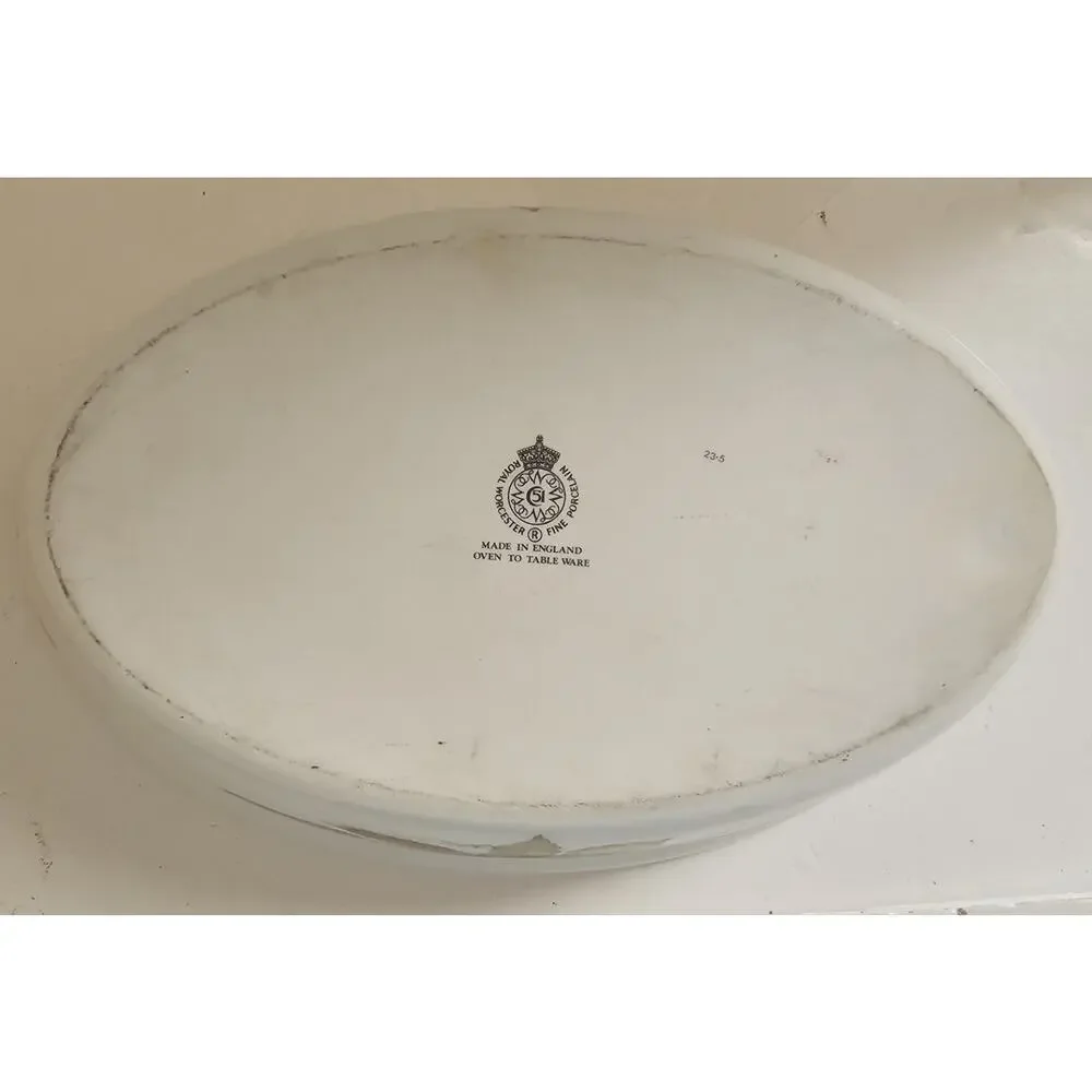 Royal Worcester 1961 Evesham Gold England 10 inch Oval Casserole w/Lid.